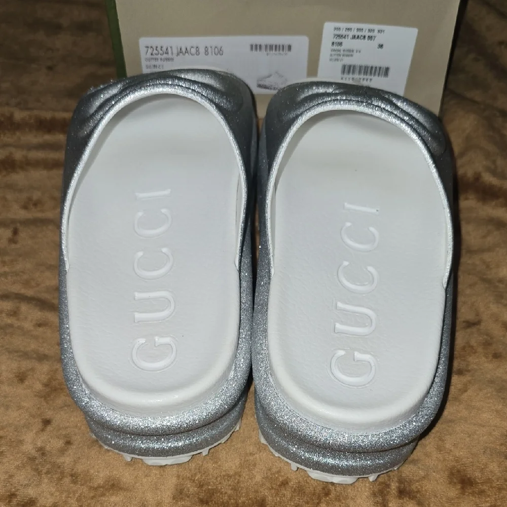 Gucci Glitter RubnerSandals with Embossed GG Logo Size 36(6) Womans - Picture 6 of 11
